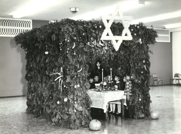 Temple Emanu-El-Beth Sholom