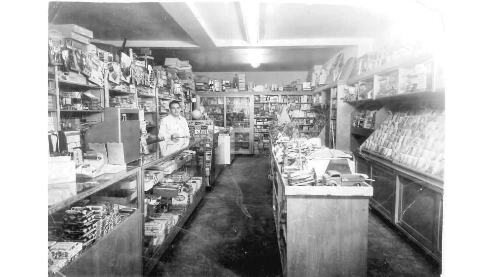 Blackies, a cluttered utopia.