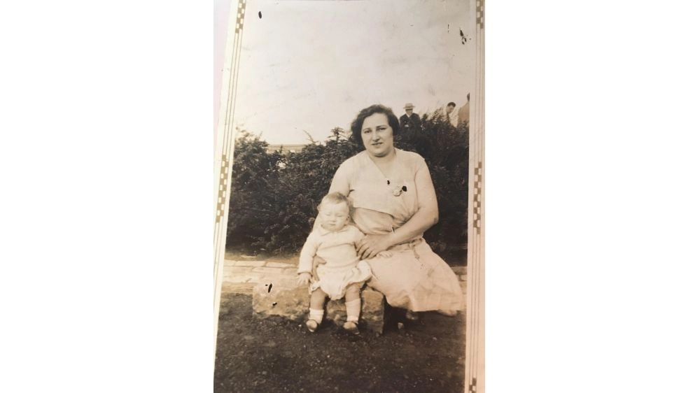 Marvin Sharpe Discusses Childhood in Montreal and St. Catharines, the Importance of Jewish Identity and Chesed