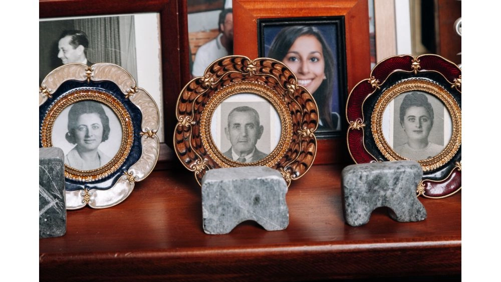 Jacqueline Gruia-Gray’s Romania